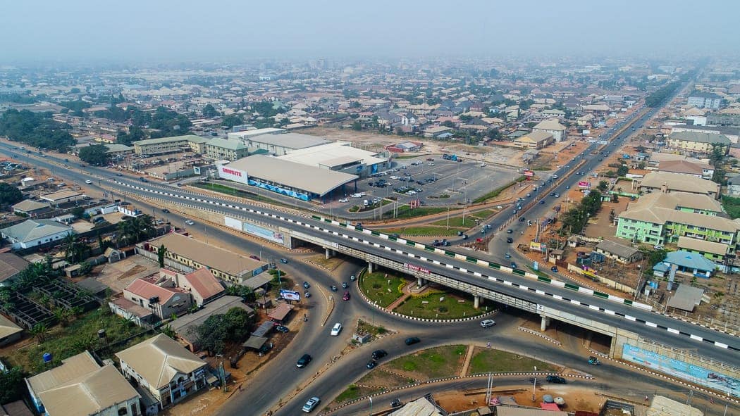 car hire in Asaba | Nairaxi Luxury Car Rentals